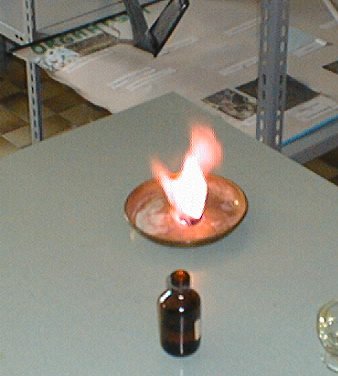 esperimenti e esperienze di chimicaesperimenti e esperienze di chimica